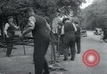 Standbild Richmond Park London England Vereinigtes Königreich, 1940, aus Sekunde 13 historischem Filmmaterial Videoclip 65675073958