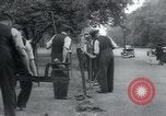 Standbild Richmond Park London England Vereinigtes Königreich, 1940, aus Sekunde 16 historischem Filmmaterial Videoclip 65675073958