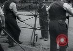 Standbild Richmond Park London England Vereinigtes Königreich, 1940, aus Sekunde 20 historischem Filmmaterial Videoclip 65675073958
