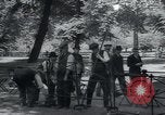 Standbild Richmond Park London England Vereinigtes Königreich, 1940, aus Sekunde 56 historischem Filmmaterial Videoclip 65675073958