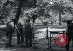 Standbild Richmond Park London England Vereinigtes Königreich, 1940, aus Sekunde 59 historischem Filmmaterial Videoclip 65675073958