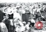 Immagine di I cittadini della Repubblica ceca Lidice Cecoslovacchia, 1946, secondo 22 filmato di repertorio 65675073965