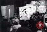 Standbild anti-Nazi Demonstranten New York City USA, 1938, aus Sekunde 34 historischem Filmmaterial Videoclip 65675073983
