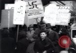 Standbild anti-Nazi Demonstranten New York City USA, 1938, aus Sekunde 42 historischem Filmmaterial Videoclip 65675073983