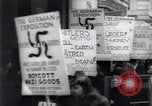 Standbild anti-Nazi Demonstranten New York City USA, 1938, aus Sekunde 47 historischem Filmmaterial Videoclip 65675073983