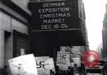 Standbild anti-Nazi Demonstranten New York City USA, 1938, aus Sekunde 51 historischem Filmmaterial Videoclip 65675073983