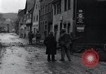 Image US Army round-up des prisonniers allemands Mechernich  Allemagne, 1945, de la seconde 19 séquences d'archives historiques vidéo 65675073998