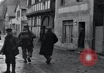 Image US Army round-up des prisonniers allemands Mechernich  Allemagne, 1945, de la seconde 24 séquences d'archives historiques vidéo 65675073998