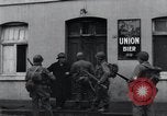 Image US Army round-up des prisonniers allemands Mechernich  Allemagne, 1945, de la seconde 36 séquences d'archives historiques vidéo 65675073998