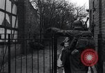 Image US Army round-up des prisonniers allemands Mechernich  Allemagne, 1945, de la seconde 60 séquences d'archives historiques vidéo 65675073998