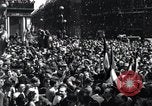 Immagine di La folla francese Parigi Francia, 1945, secondo 34 filmato di repertorio 65675074010