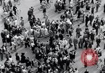 Standbild französischen Publikum Paris Frankreich, 1945, aus Sekunde 26 historischem Filmmaterial Videoclip 65675074012