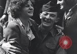 Standbild Victory Day Parade Paris Frankreich, 1945, aus Sekunde 6 historischem Filmmaterial Videoclip 65675074013