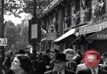 Standbild Victory Day Parade Paris Frankreich, 1945, aus Sekunde 21 historischem Filmmaterial Videoclip 65675074013