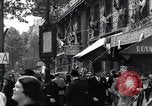 Standbild Victory Day Parade Paris Frankreich, 1945, aus Sekunde 23 historischem Filmmaterial Videoclip 65675074013