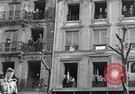 Standbild Victory Day Parade Paris Frankreich, 1945, aus Sekunde 36 historischem Filmmaterial Videoclip 65675074013