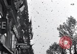Standbild Victory Day Parade Paris Frankreich, 1945, aus Sekunde 54 historischem Filmmaterial Videoclip 65675074013