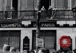 Standbild Victory Day Parade Paris Frankreich, 1945, aus Sekunde 61 historischem Filmmaterial Videoclip 65675074013
