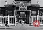 Standbild der Tag des Sieges feiern Paris Frankreich, 1945, aus Sekunde 9 historischem Filmmaterial Videoclip 65675074014