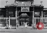 Standbild der Tag des Sieges feiern Paris Frankreich, 1945, aus Sekunde 13 historischem Filmmaterial Videoclip 65675074014