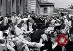Standbild der Tag des Sieges feiern Paris Frankreich, 1945, aus Sekunde 23 historischem Filmmaterial Videoclip 65675074014