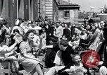 Standbild der Tag des Sieges feiern Paris Frankreich, 1945, aus Sekunde 46 historischem Filmmaterial Videoclip 65675074014