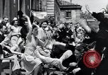 Standbild der Tag des Sieges feiern Paris Frankreich, 1945, aus Sekunde 56 historischem Filmmaterial Videoclip 65675074014