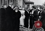 Standbild der Tag des Sieges feiern Paris Frankreich, 1945, aus Sekunde 62 historischem Filmmaterial Videoclip 65675074014