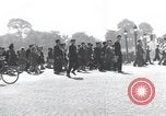 Immagine di La Giornata della vittoria festeggiamenti Parigi Francia, 1945, secondo 5 filmato di repertorio 65675074016