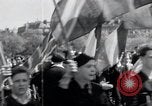 Immagine di La Giornata della vittoria festeggiamenti Parigi Francia, 1945, secondo 51 filmato di repertorio 65675074016