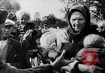 Standbild Runde der Verdächtigen von Bydgoszcz oder Bromberg Polen, 1939, aus Sekunde 13 historischem Filmmaterial Videoclip 65675074041