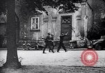 Standbild Runde der Verdächtigen von Bydgoszcz oder Bromberg Polen, 1939, aus Sekunde 21 historischem Filmmaterial Videoclip 65675074041
