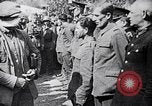 Standbild Gefangenenaustausch zwischen Deutschland und Polen Polen, 1939, aus Sekunde 8 historischem Filmmaterial Videoclip 65675074042