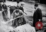 Standbild Gefangenenaustausch zwischen Deutschland und Polen Polen, 1939, aus Sekunde 31 historischem Filmmaterial Videoclip 65675074042