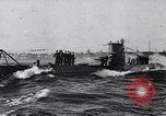 Standbild U-47 Kiel Deutschland, 1939, aus Sekunde 16 historischem Filmmaterial Videoclip 65675074053