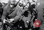 Immagine di I prigionieri di guerra Polonia, 1939, secondo 44 filmato di repertorio 65675074060