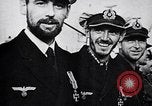 Immagine di HMS coraggioso affondato Oceano atlantico, 1939, secondo 23 filmato di repertorio 65675074064