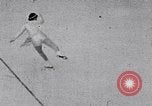 Immagine di La figura pattinare Garmisch-Partenkirchen Germania, 1936, secondo 34 filmato di repertorio 65675074065