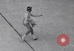 Immagine di La figura pattinare Garmisch-Partenkirchen Germania, 1936, secondo 35 filmato di repertorio 65675074065