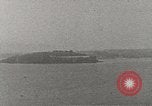 Immagine di nave da crociera nel porto Europa, 1937, secondo 5 filmato di repertorio 65675074078