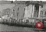 Immagine di gondola sul canale Venezia Italia, 1937, secondo 1 filmato di repertorio 65675074080