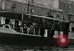 Immagine di gondola sul canale Venezia Italia, 1937, secondo 3 filmato di repertorio 65675074080