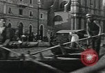 Immagine di gondola sul canale Venezia Italia, 1937, secondo 12 filmato di repertorio 65675074080