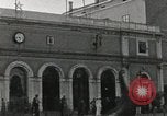 Immagine di gondola sul canale Venezia Italia, 1937, secondo 15 filmato di repertorio 65675074080