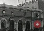 Immagine di gondola sul canale Venezia Italia, 1937, secondo 16 filmato di repertorio 65675074080
