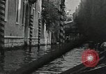 Immagine di gondola sul canale Venezia Italia, 1937, secondo 27 filmato di repertorio 65675074080