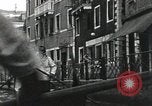 Immagine di gondola sul canale Venezia Italia, 1937, secondo 58 filmato di repertorio 65675074080