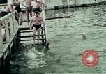 Image touristes nageant Carinthie Autriche, 1937, de la seconde 21 séquences d'archives historiques vidéo 65675074084