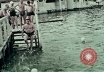 Image touristes nageant Carinthie Autriche, 1937, de la seconde 24 séquences d'archives historiques vidéo 65675074084
