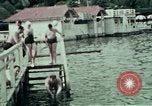 Image touristes nageant Carinthie Autriche, 1937, de la seconde 29 séquences d'archives historiques vidéo 65675074084